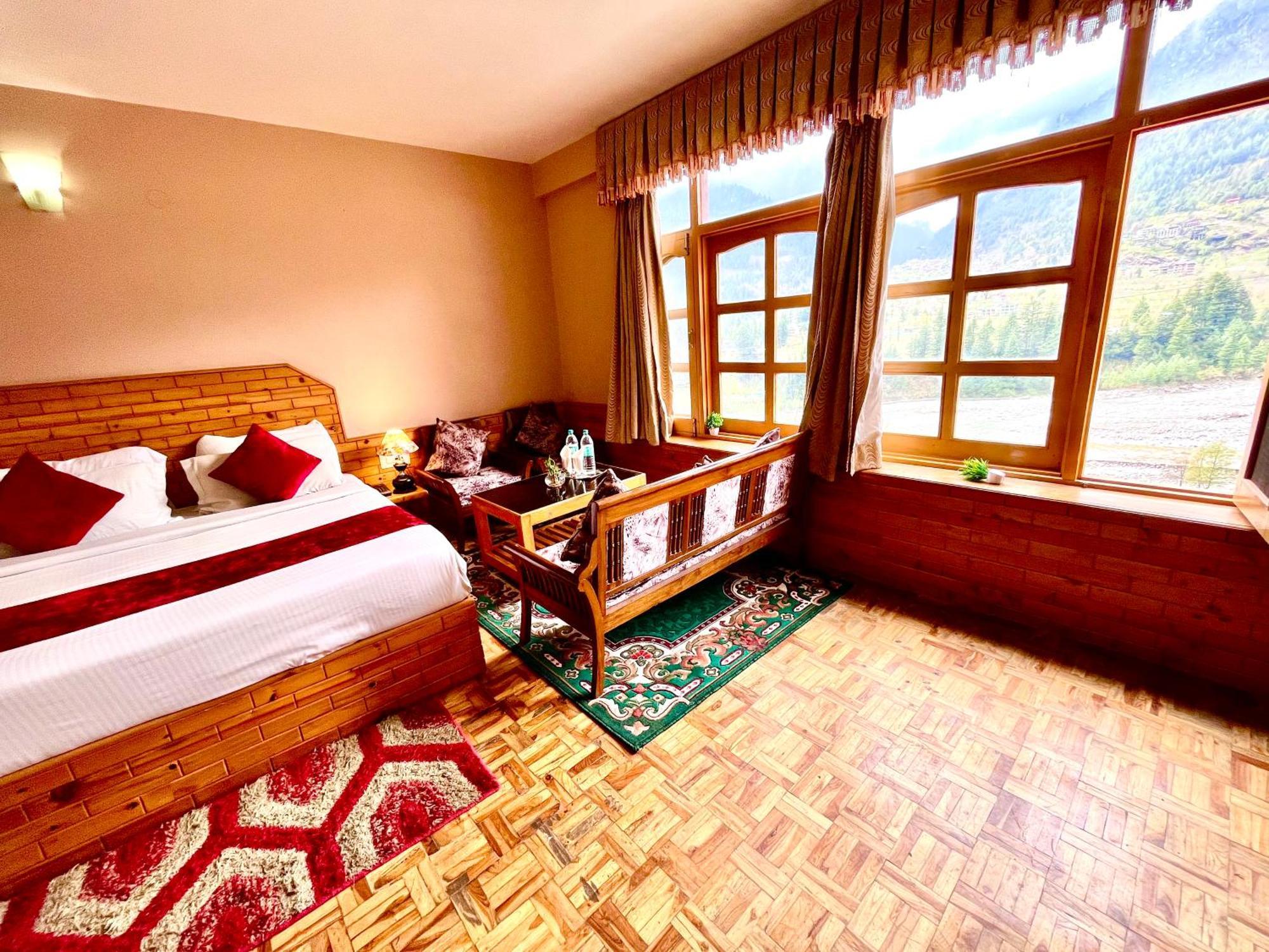 Snow Clad Riverview Hotel & Resort, Manali Exterior foto